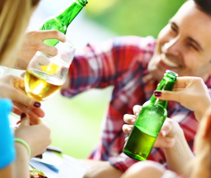 DE CERVEZAS Y VINOS